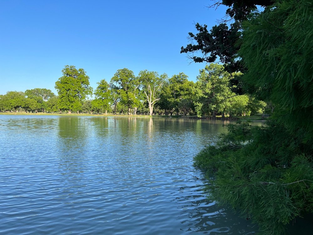 Social spots from Riverside Park