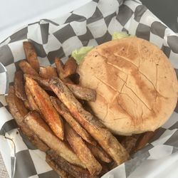 Lee's Burger Joint - Bacon cheeseburger