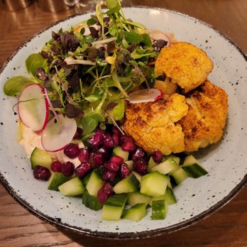 Baur's - Cauliflower bowl - Mediterranean Near Me - Zürich, ZH