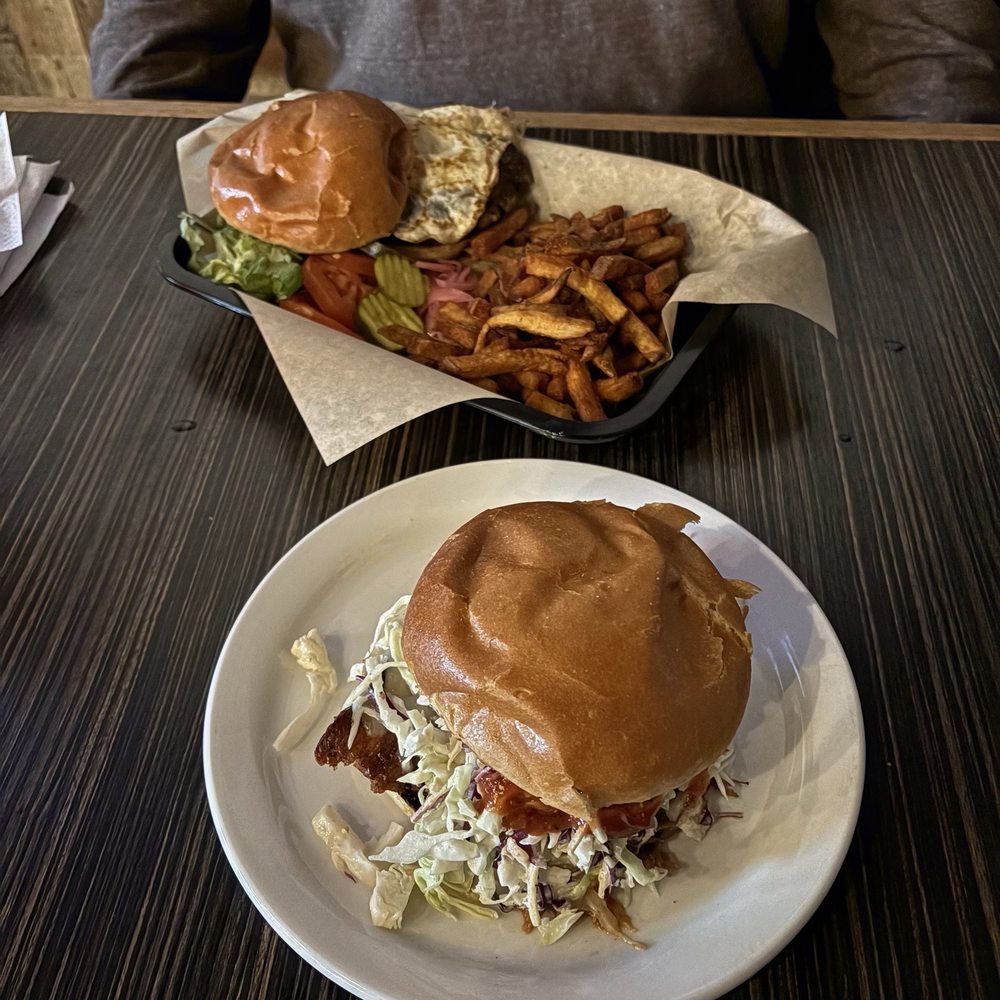 Everett's - American Near Me - Omaha, Nebraska