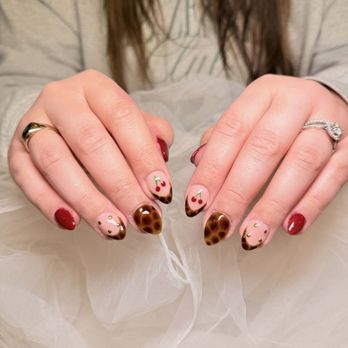 Relax Nails - Nail Salons Near Me - Schaumburg, Illinois