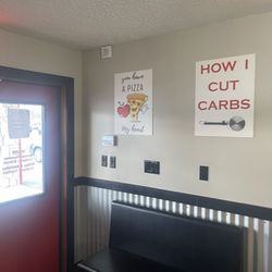 CJ's pizza - Waiting area