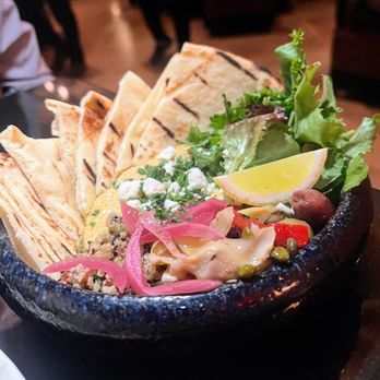 De La Tierra Restaurant - Mediterranean Pita - Mexican Near Me - Taos, New Mexico