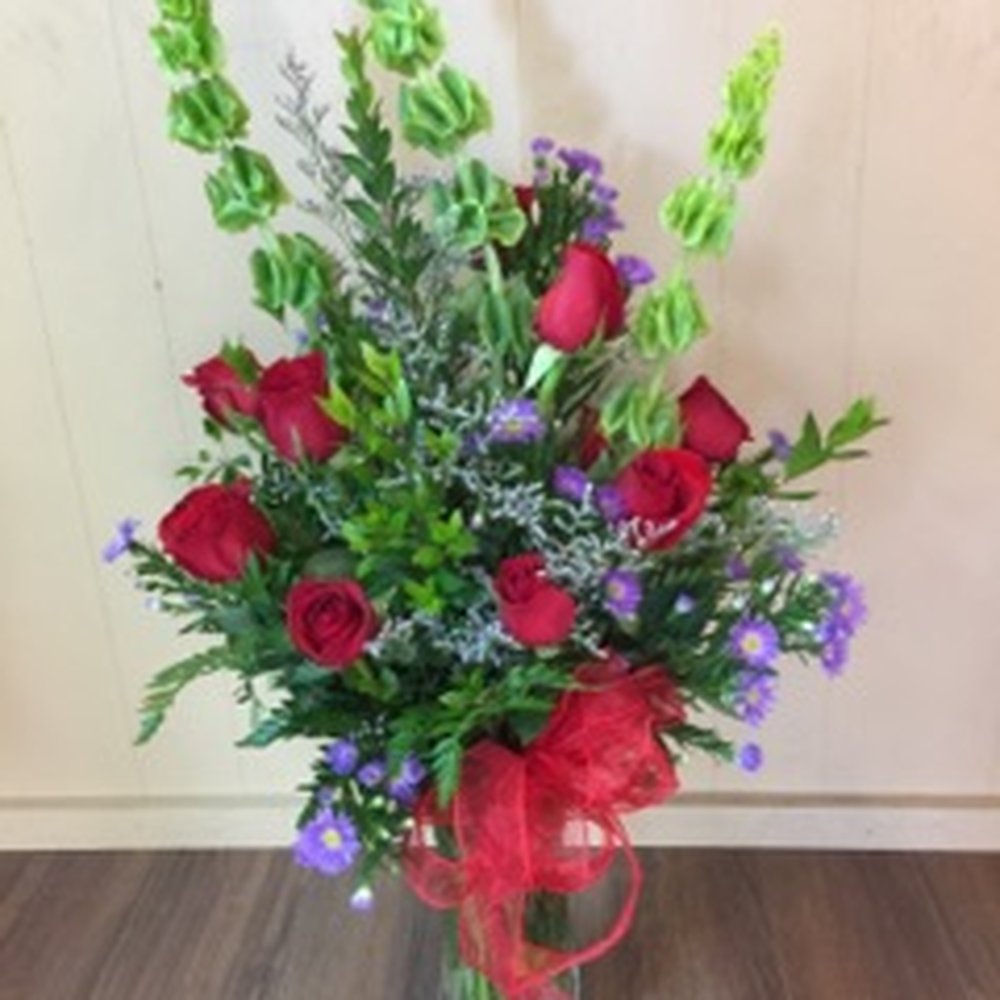 Flowerland Floral - Beautiful rose vase - Florists Near Me - Emmett, Idaho Flowerland Floral - Beautiful rose vase - Florists Near Me - Emmett, Idaho