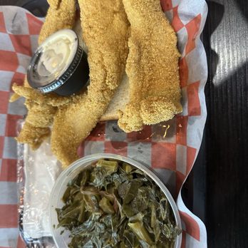 The Rolling Rooster - 3 Piece & 2 Sides - Chicken Wings Near Me - Austin, Texas
