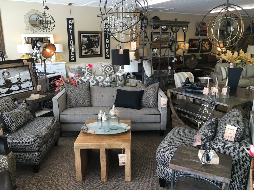 NICHE MARKET FURNITURE Updated September 2024 424 Broadway St, New