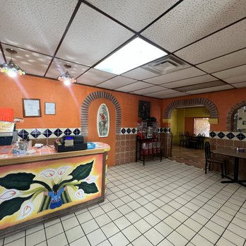 Chavez - Inside - Mexican Near Me - Altus, Oklahoma