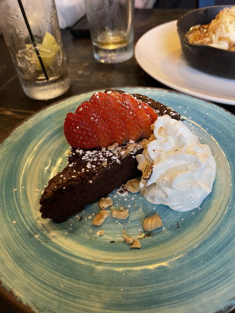 THYME ON SECTION Updated August 2024 165 Photos & 156 Reviews 33 N Section St, Fairhope