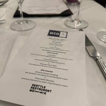 Bis on Main - Checking this place out during SRW! - New American Near Me - Bellevue, Washington Bis on Main - Checking this place out during SRW! - New American Near Me - Bellevue, Washington