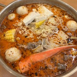 Set with Beef Bone Broth Base Medium Spicy