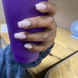 Lovella Salon - Gel extensions with dip powder