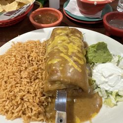 El Viejo Tony Bar and Grill - Chimichanga dinner with chili gravy