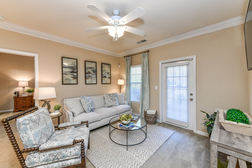 LEGENDS AT TAYLOR LAKES Updated October 2024 47 Photos 100