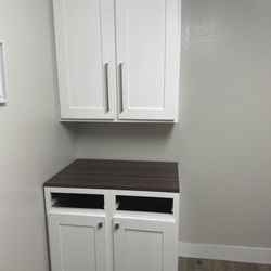 Handyman West Valley - Installed top cabinet doors and countertop.