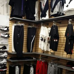 Hibbett Sports