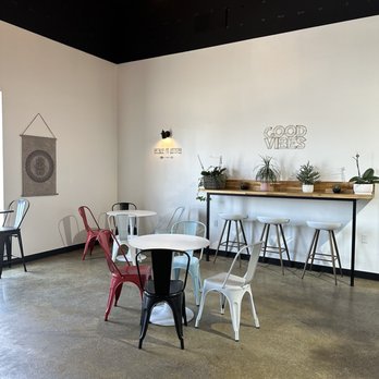 Tün Tea - a room with tables and chairs - Tea Rooms Near Me - Weirton, West Virginia Tün Tea - a room with tables and chairs - Tea Rooms Near Me - Weirton, West Virginia