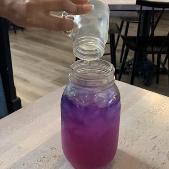 Toast Kitchen & Bar - Unicorn lemonade - Breakfast & Brunch Near Me - Brea, California