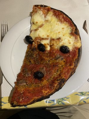 Photo of Chez Étienne - Marseille, 13, FR. Pizza half cheese and half anchovies