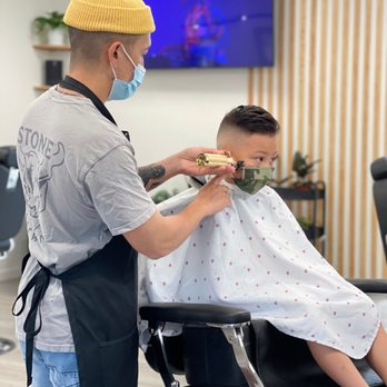 Paradise Barbershop - Barbers Near Me - Napa, California Paradise Barbershop - Barbers Near Me - Napa, California