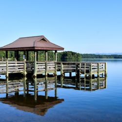 Lake Robinson Warden's Office - Lake Robinson fishing pier