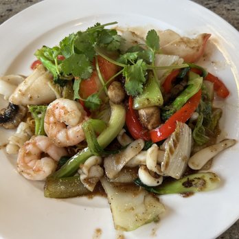 Vo An Vietnamese restaurant - #37 Seafood with egg noodles. Very tasty. - Vietnamese Near Me - Margate, Florida