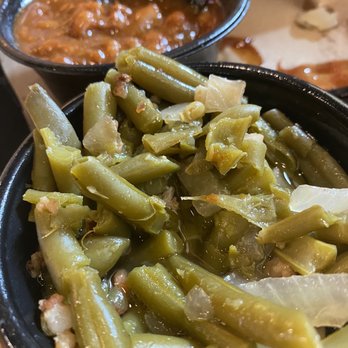 Mission BBQ - Green beans and baked beans - Barbeque Near Me - Richmond, Virginia