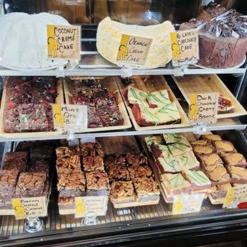 Yellow Dog Eats - All things Dessert! - Sandwiches Near Me - Windermere, Florida Yellow Dog Eats - All things Dessert! - Sandwiches Near Me - Windermere, Florida