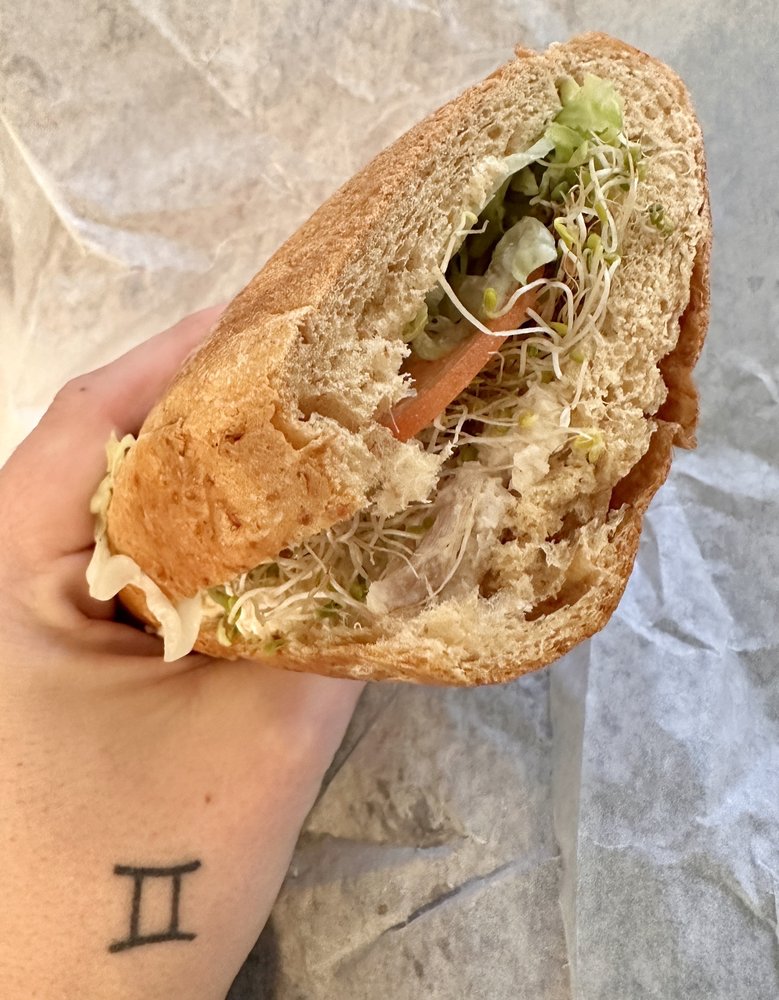 Sam's To Go - Goleta Logo