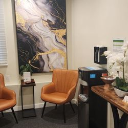 Sense Thai Massage and Bodywork - Waiting room