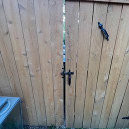 HUGE gap in the "privacy fence"