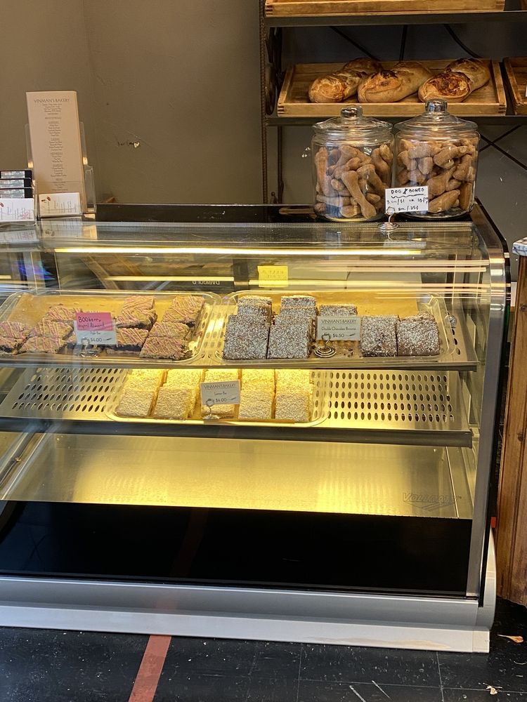 Vinman's Bakery Logo