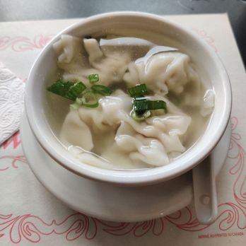 Maison Mignon - a bowl of soup with dumplings - Taiwanese Near Me - Saint-Laurent, Quebec Maison Mignon - a bowl of soup with dumplings - Taiwanese Near Me - Saint-Laurent, Quebec