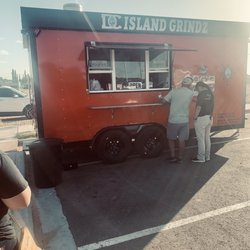 DC Island Grindz - Restaurant