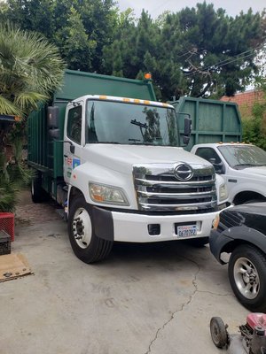 Licensed and Bonded - ER Landscape specializes in commercial landscaping throughout Los Angeles County. We make sure our customer is 100% satisfied. We pride ourselves in getting the job done quickly and efficiently while always keeping our customer in mind. Tree Trimming and Tree Removal, Landscape Maintenance, Irrigation System and Drip System. Licensed and Bonded - ER Landscape specializes in commercial landscaping throughout Los Angeles County. We make sure our customer is 100% satisfied. We pride ourselves in getting the job done quickly and efficiently while always keeping our customer in mind. Tree Trimming and Tree Removal, Landscape Maintenance, Irrigation System and Drip System.