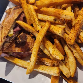 Hurricane Eddie's - Cuban sandwich and fries - Sports Bars Near Me - Clearwater Beach, Florida