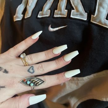 Bellagio Nail Bar & Lashes - Full Set Acrylic  White Gel Nail Polish  $70 - Nail Salons Near Me - Franklin, Massachusetts