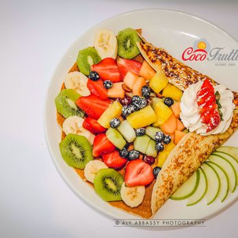 Coco Frutti - Joliette - a plate of fruit - Creperies Near Me - Joliette, Quebec
