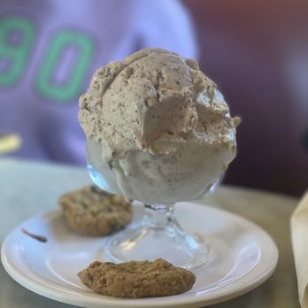 Fenton's Creamery - Swiss Chocolate Vanilla - Ice Cream & Frozen Yogurt Near Me - Vacaville, California Fenton's Creamery - Swiss Chocolate Vanilla - Ice Cream & Frozen Yogurt Near Me - Vacaville, California