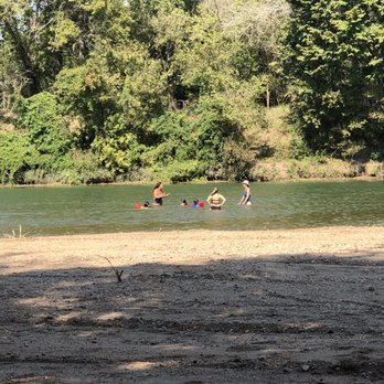 Upton Ranch - Beach area - Vacation Rentals Near Me - Smithville, Texas Upton Ranch - Beach area - Vacation Rentals Near Me - Smithville, Texas