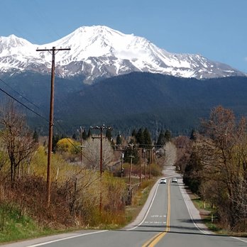The Dunsmuir Lodge - Mountain Shasta - Hotels Near Me - Dunsmuir, California