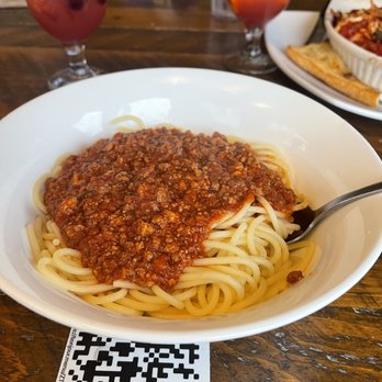 Pizzateria - Spaghetti bolognese - Pizza Near Me - Mont-Tremblant, Quebec Pizzateria - Spaghetti bolognese - Pizza Near Me - Mont-Tremblant, Quebec