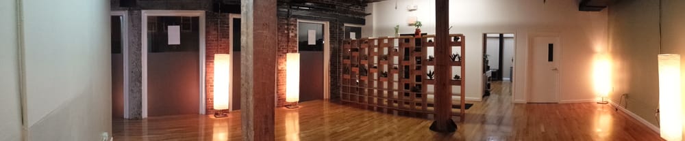 The Corner Studio Logo