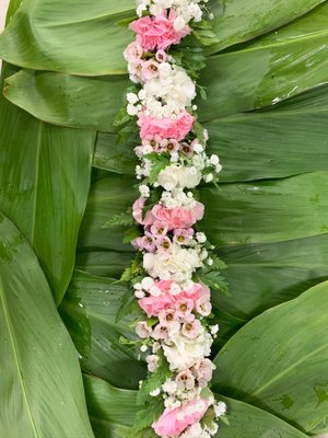 Cindy's Lei & Flower Shoppe by null