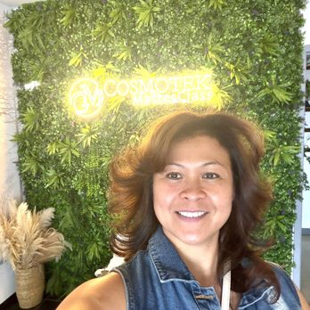Cosmotek College - Root touch up ma blow out - Cosmetology Schools Near Me - Hayward, California