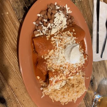 Los Chiludos - Beef Enchiladas - Mexican Near Me - Holmes Beach, Florida