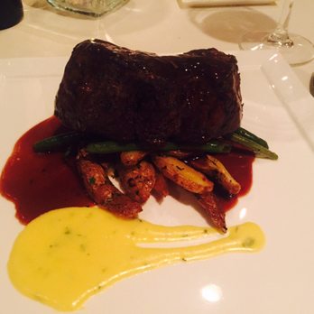 Bentley's Restaurant - Delicious filet mignon over crispy potatoes and green beans - my kind of balanced dish - French Near Me - Charlotte, North Carolina