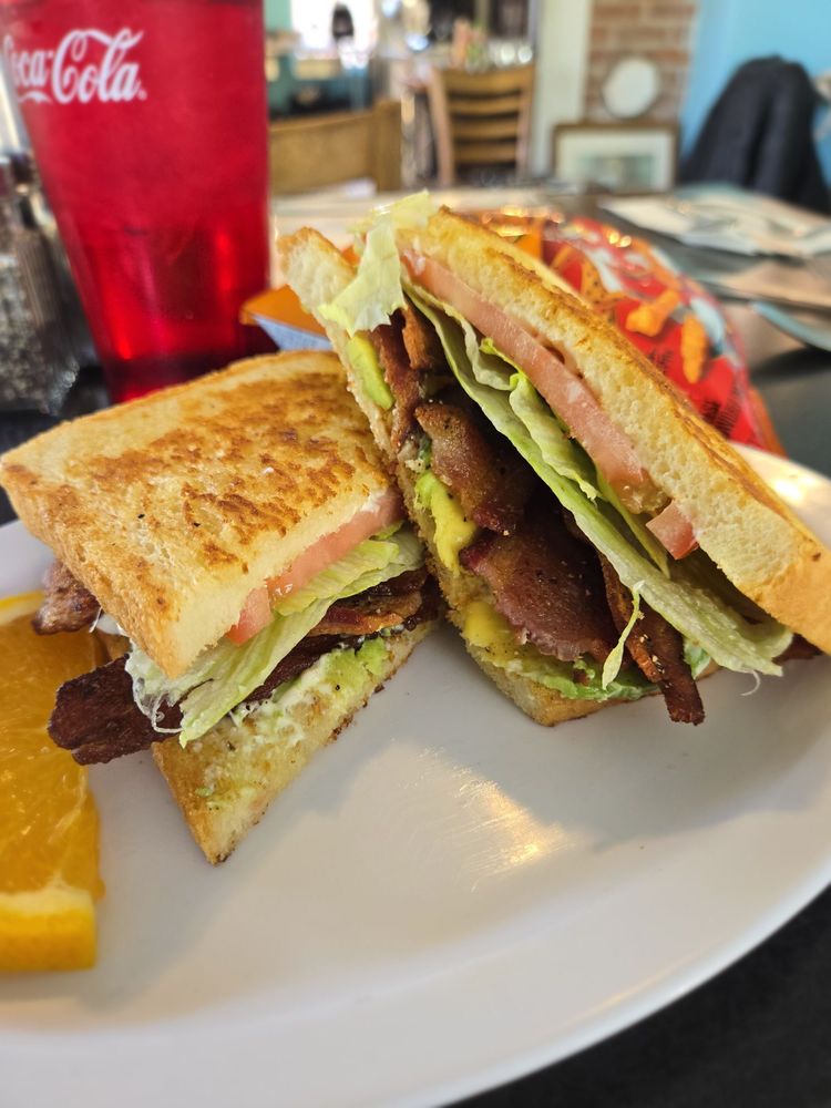 Food from Kravings Cafe