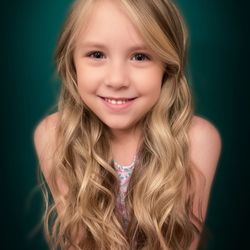 Bohemian Muse Beauty Studio - After - Partial foiliage with money piece giving all the mermaid vibes.