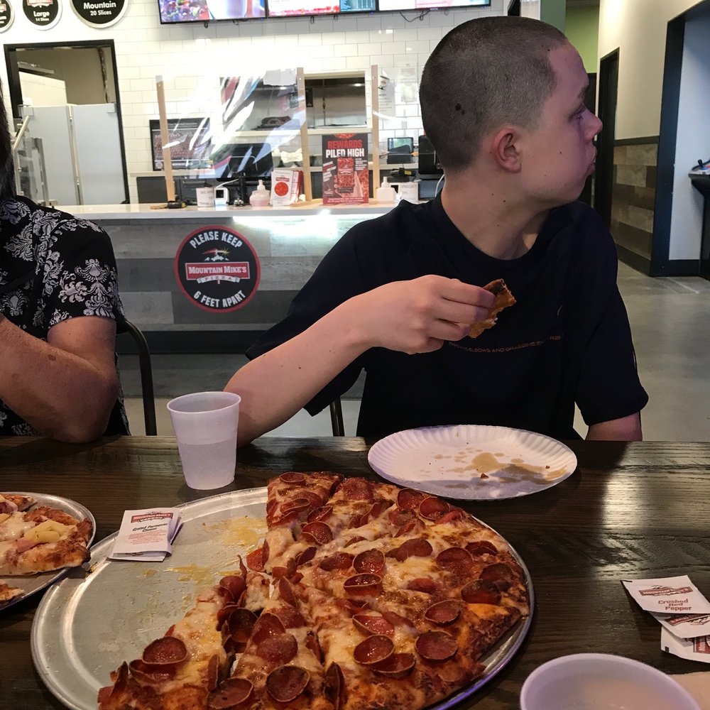 Mountain Mike's Pizza - Pepperoni Pepperoni Pepperoni Pepperoni Diamond Head - Pizza Near Me - Elk Grove, California Mountain Mike's Pizza - Pepperoni Pepperoni Pepperoni Pepperoni Diamond Head - Pizza Near Me - Elk Grove, California