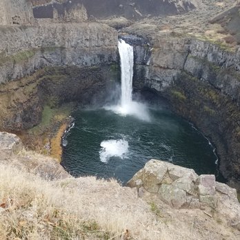 Palouse Falls State Park - Looking down at the falls. - Parks Near Me - Washtucna, Washington Palouse Falls State Park - Looking down at the falls. - Parks Near Me - Washtucna, Washington